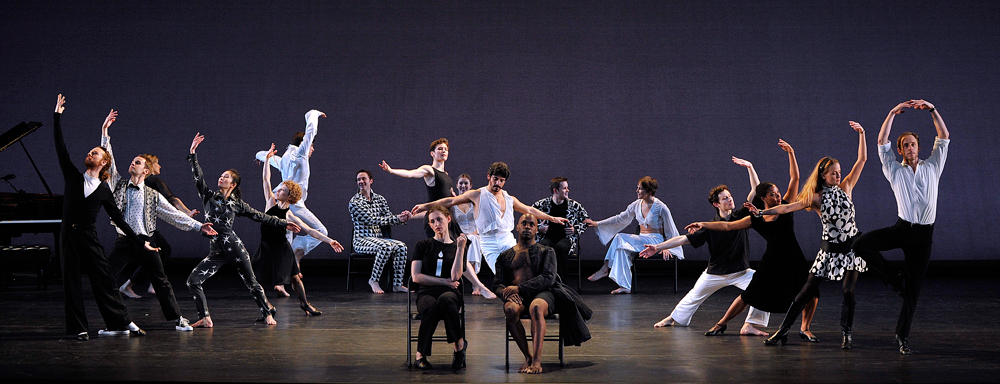 Looky Photo by Gene Schiavone