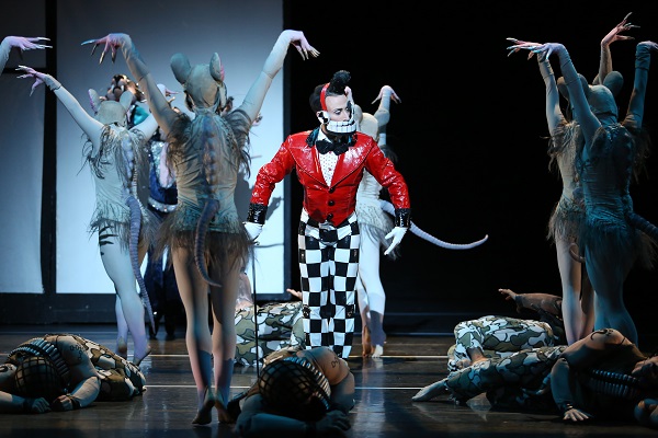 The Hard Nut Brooklyn 2015 Julieta Cervantes 0243 600x400