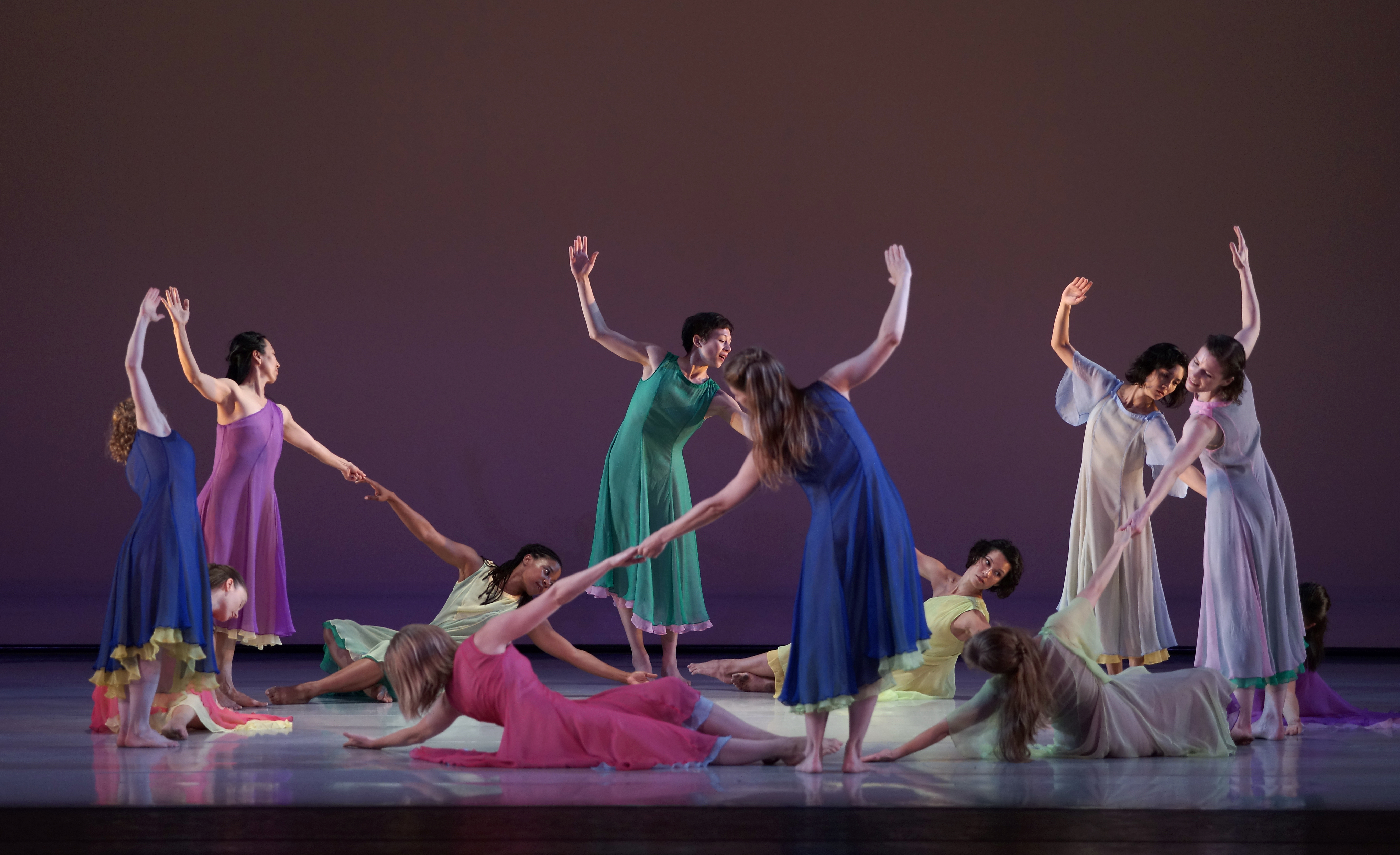 The Dance Group in “Ladies Dance” section of L'Allegro, il Penseroso ed il Moderato at the Teatro Real de Madrid, 2014.
